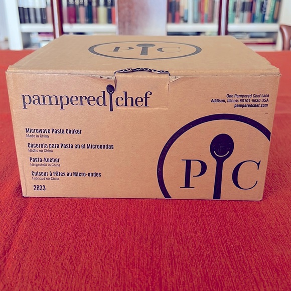 Pampered Chef Kitchen New In Box Pampered Chef Microwave Pasta Cooker Cooks Raw Pasta In